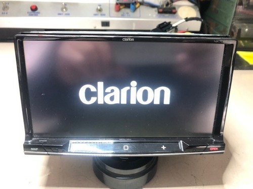 MONITOR CD/DVD CLARION NX - 702 E NAV SD BLUETOOTH USATO - Afbeelding 2 van 7