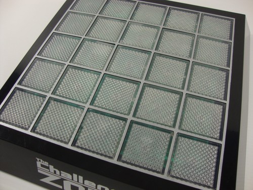 THE CHALLENGE ZONE ELECTRONIC GRID CHALLENGE JUEGO DE MEMORIA RETRO CON SONIDOS M&S - Imagen 3 de 9