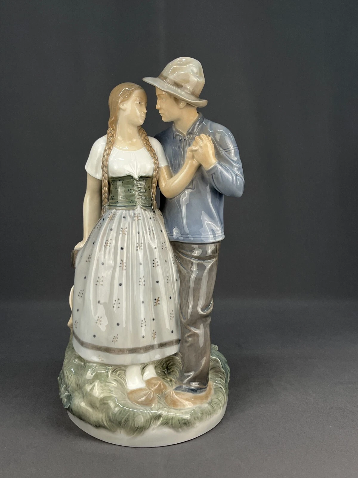 Royal Copenhagen Henrik & Else Figurine #3049 - Thumbnail 4