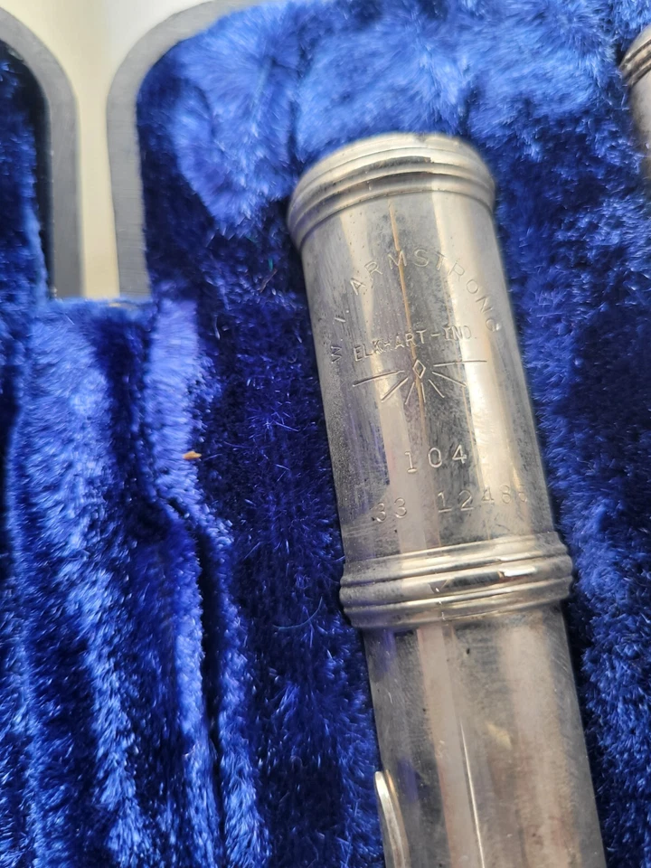 Vintage W.T. Flauta Plateada Armstrong Elkhart M2 C Boehm Modelo 104 con Estuche de Transporte Foto 2 de 4