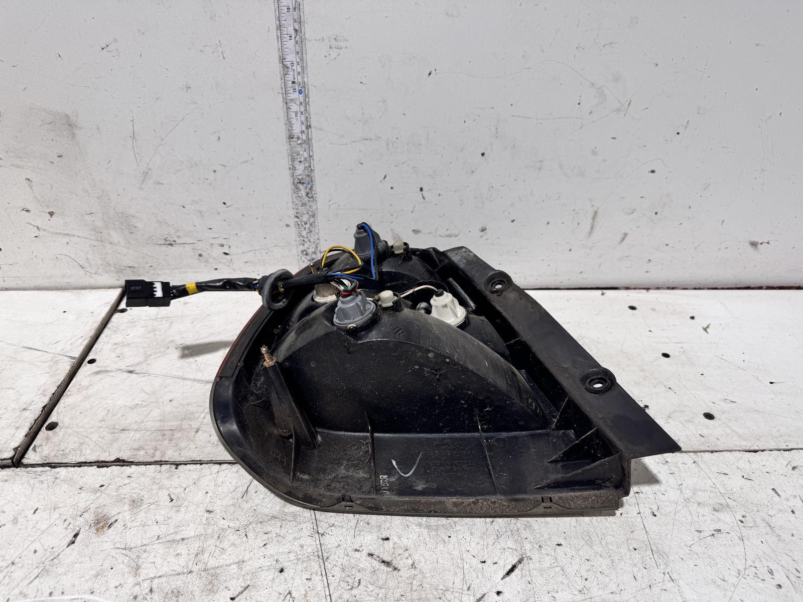 Daewoo Nubira Right Tail Light J150 11/1999-12/2003 - thumbnail 3