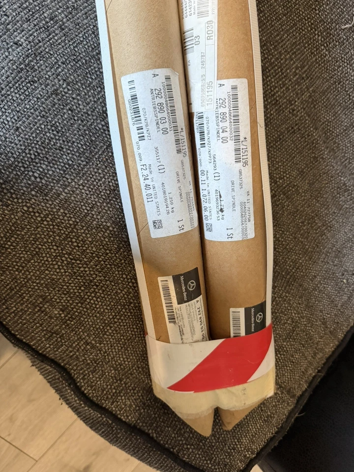 Left right Spindle Drive Gas Strut For Mercedes-Benz GLE C292 pair 2015 - 2019 - Image 3 of 4