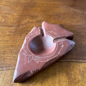 Vintage Antique Pipestone Catlinite Ashtray Hand Etched Carved Arrowhead Shaped
