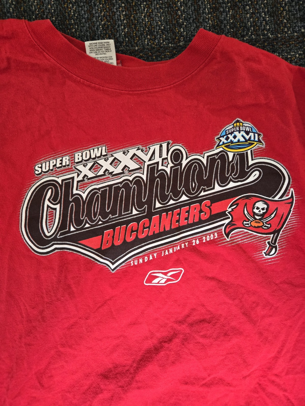 VTG. Reebok Tampa Bay Buccaneers Super Bowl Champions Shirt Mens XL
