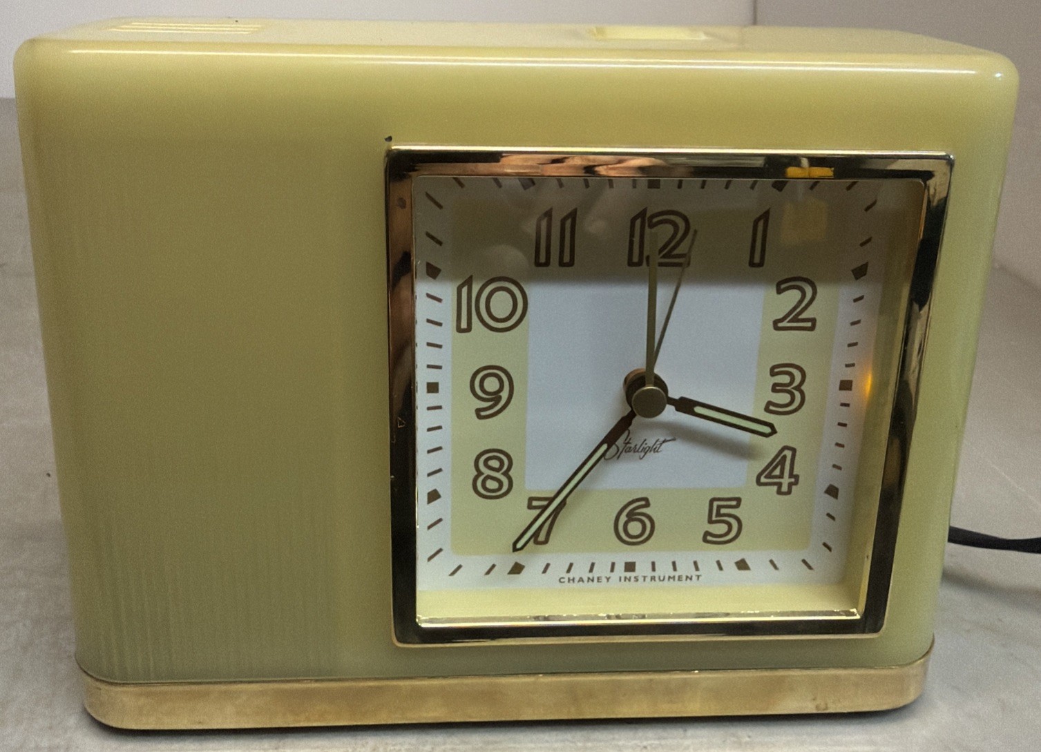 Chaney Instrument Company Bakelite Starlight Alarm Clock MCM Works! Yellow