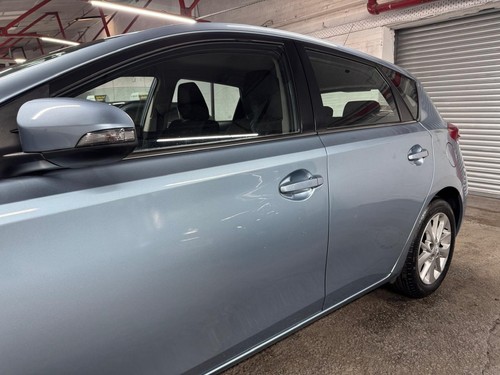 2013 Toyota Auris 1.33 Dual VVT-i Icon Euro 5 (s/s) 5dr HATCHBACK Petrol Manual - Picture 15 of 20
