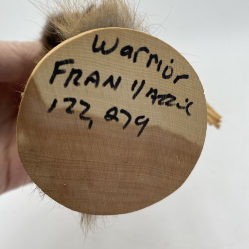 Bambola vintage Navajo Kachina guerriero nativi americani firmata Fran Yazzie 5,5 - Foto 8 di 8