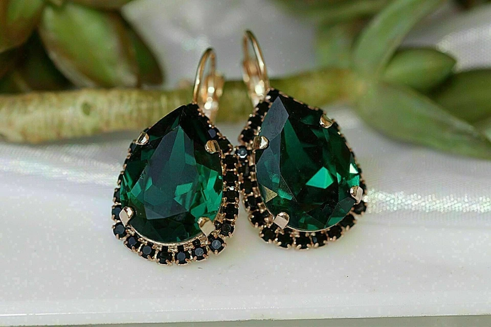 4.00Ct Pear Simulated Green Emerald Drop Dangle Earrings 14k Yellow Gold Finish - Image 2 of 4