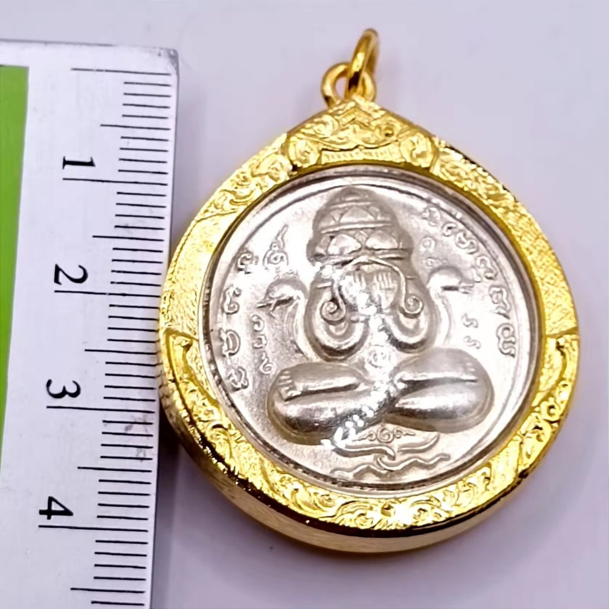 Phra Pidta Leklai - 3 faces -Amulette thaïlandaise Bouddha Yeux fermés 2512