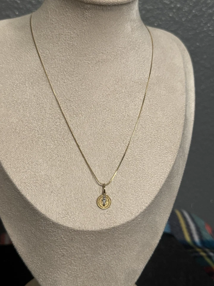 Medalla San Benito (San Benito) ¡Oro Amarillo! Con cadena Foto 3 de 4