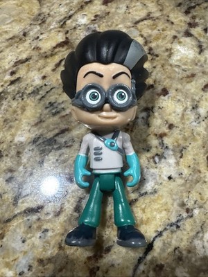 Disney's Just Play PJ Masks Romeo 3  Lab Figure Romeo Figure Nice Cpix