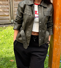 Damen Jacke XS grün Kunstleder kurz Gürtel ...
