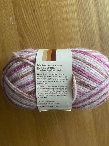 CARON WINTUK 4 — HAND KNITTING YARN -- ROSE OMBRE -- 4 PLY/ 3 OZ. -- 1 SKEIN - Picture 2 of 3
