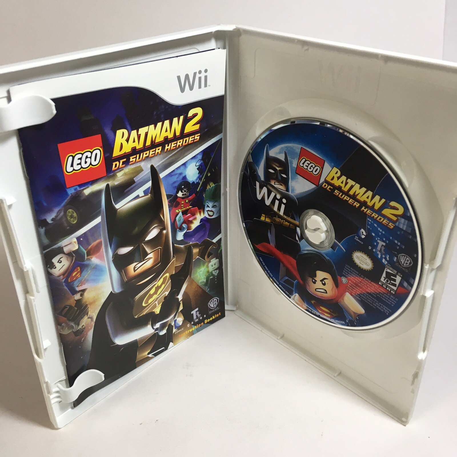  LEGOBatman2: DC Super Heroes - Nintendo Wii : Whv Games: Video  Games