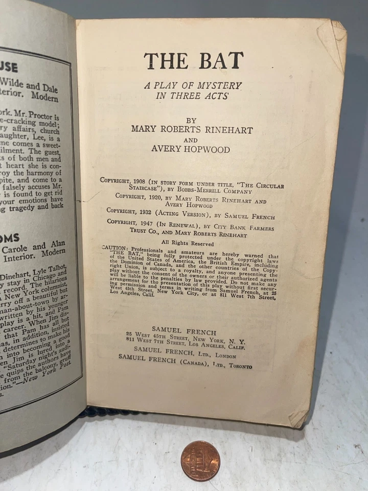 1947 The Bat By Mary Roberts  Rinehart French's Standard Library Edition - Imagem 3 de 4