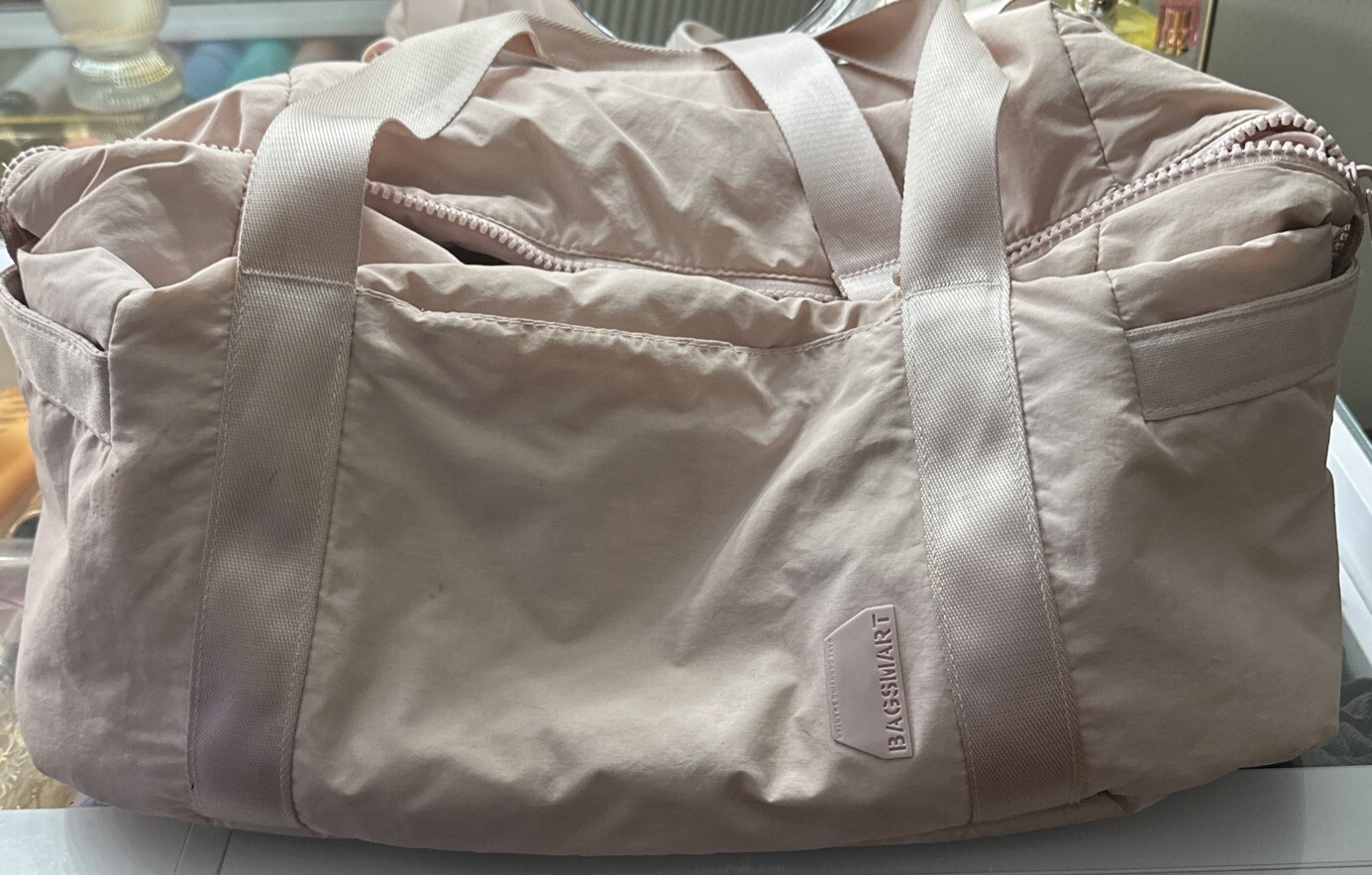 BAGSMART Gym Bag for Women, Weekender Overnight Travel Duffle Tote Bag Pink US