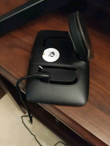 Navigatore GPS TomTom funzionante con cavo USB e supporto ventosa a vite - Imagen 4 de 10