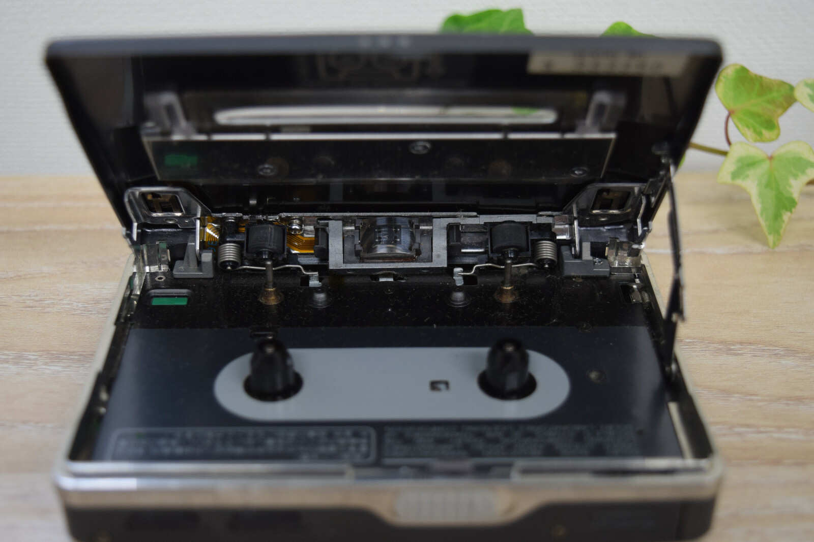 SONY CASSETTE PLAYER WMEX555 NOT WORKING Battery box+Headphone 190221