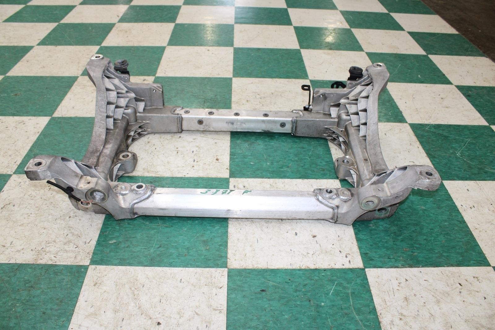 Maserati Ghibli 2014-2021 Front Engine mount