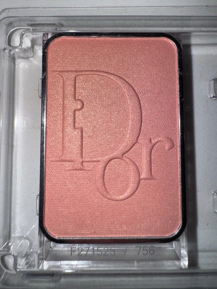 rubor dior Foto 3 de 4