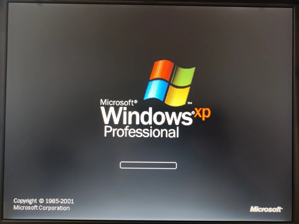  IBM Thinkpad R52 Intel 1,73GHz 1GB/60GB DVD/ATI-Grafik/Windows XP Bitte LESEN!! - Bild 3 von 4