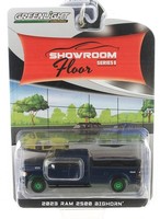 Greenlight, 2023 Dodge Ram 2500 Bighorn Blue Mit GrüNen Showroom Floor Series...