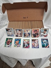 Full Large Vendor Box Of 1988 Topps Baseball Cards(Approximately 400)