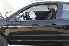 VW Polo 9N 9N3 Tür vorne links Fahrertür 2/3-Türer schwarz L041 -ohne Anbauteile