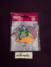 DISNEY PIN Pink A La Mode ALICE & ABSOLEM Caterpillar Wonderland NEW LE 200 PALM
