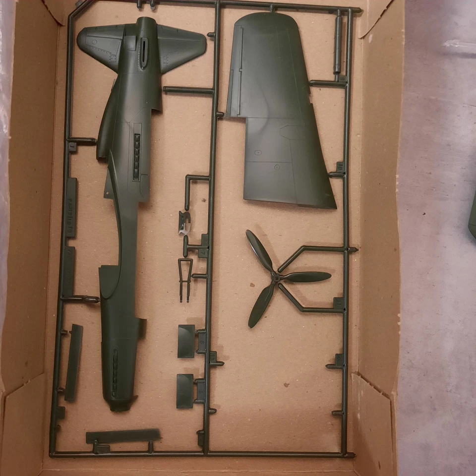 Monogram 1:48 Scale German 7538 Dornier Arrow Do335 Vintage Airplane Model Kit - Immagine 3 di 4