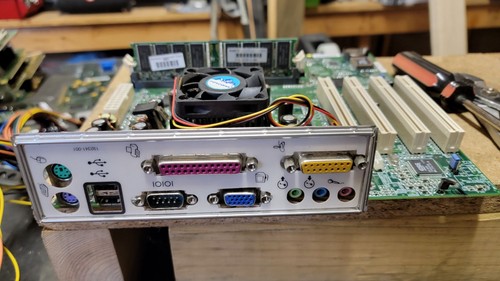 Compaq Motherboard - CPU - Memory Combo - Picture 5 of 8