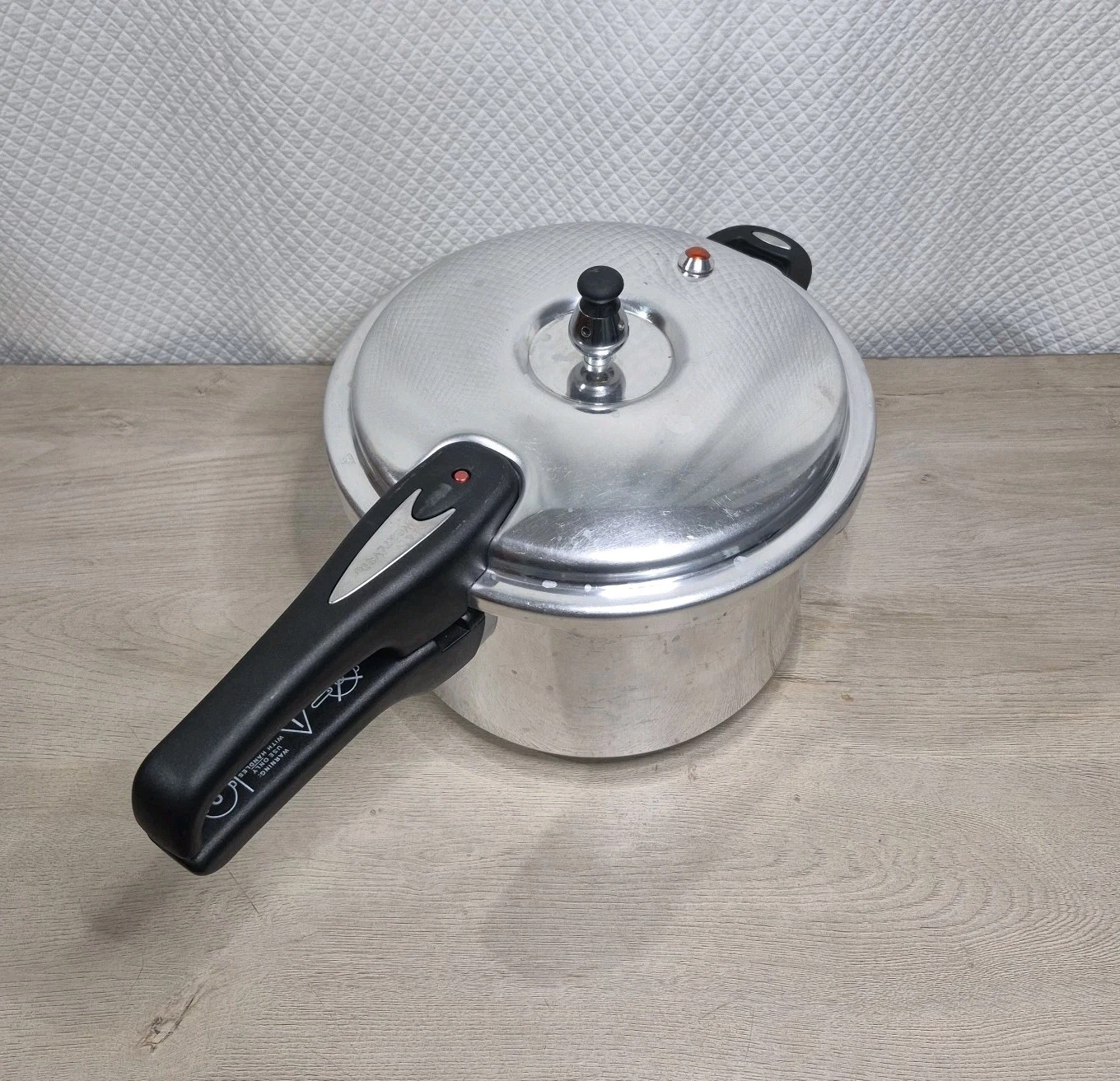 Wearever 6 Qt. Pressure Cooker W92160