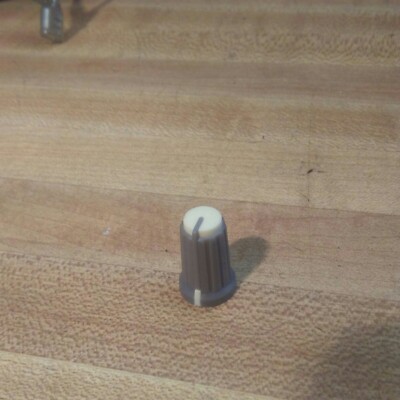 Yamaha EMX 212s effect mixer knob