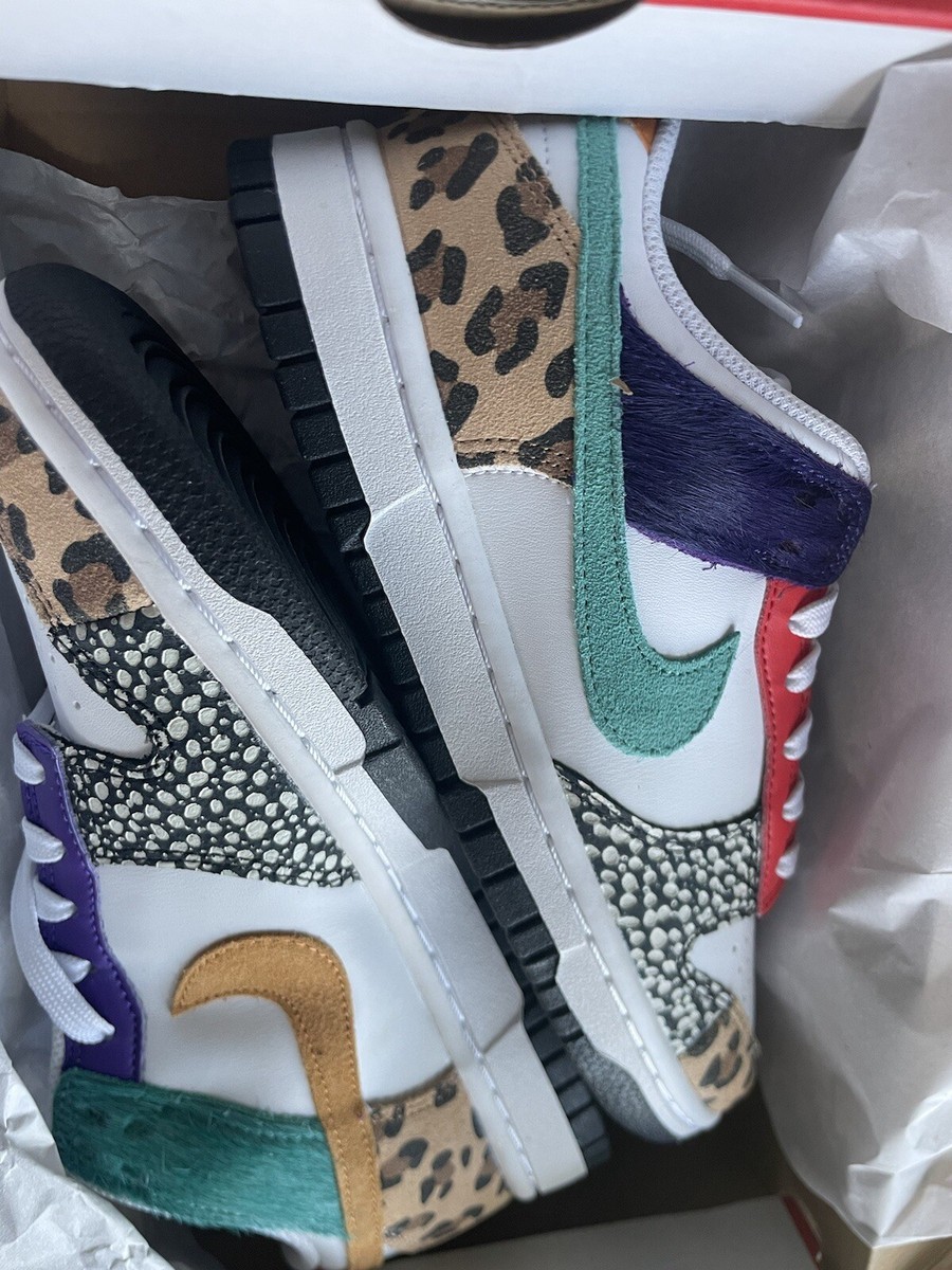 W NIKE DUNK LOW SE, White/ Light, curry-washed teal, blanc/canard