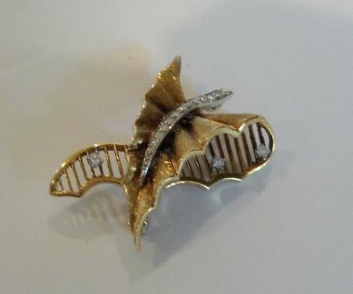 14K Gold Estate Brooch, Diamond Ribbed Leaf Brooch, 9.7 grams - Picture 2 of 10