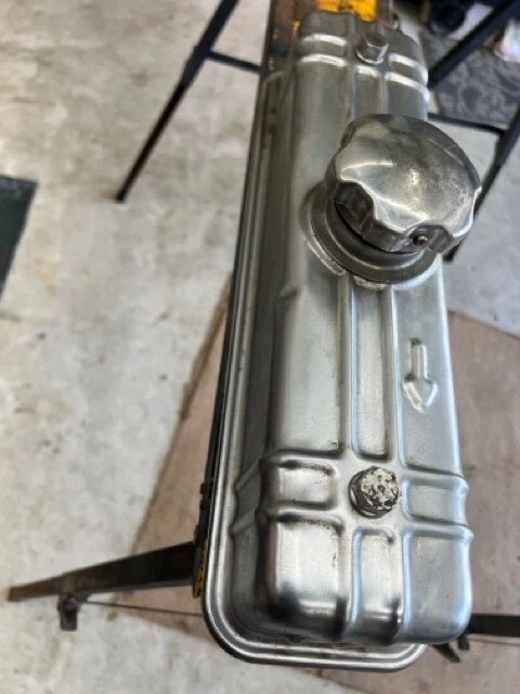 Cubierta de 16 válvulas Volvo PV 444 445 B 1946-1960 Foto 4 de 4