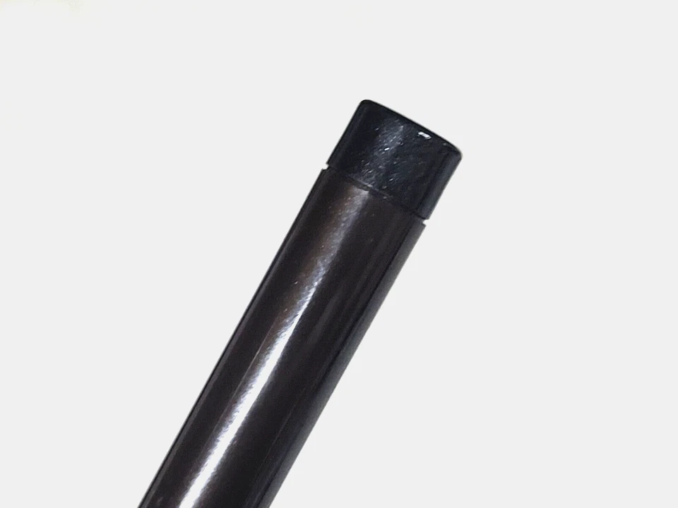 3 件套 ~ Korres 火山矿物扭转眼影 ~ 黑色 (#YS1) — 第 4/4 张图片