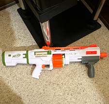 NERF Halo Bulldog SG Blaster with darts 