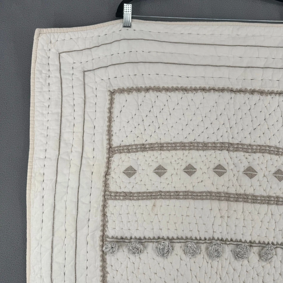 Cobertor de algodão costurado à mão Pottery Barn Kids Micah metálico para berço - Imagem 4 de 4