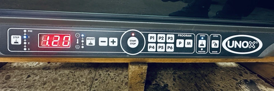 UNOX XFT119 Stefania + Haube XC535 – Heißluftofen Bj.2017 - Bild 2 von 4