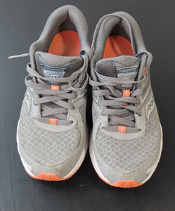 NWOT Saucony Cohesion 13 Women\'s Gray/Orange Athletic Shoes--Size 7 Saucony Cohesion 13 Running Shoes Sneakers Size 7 W Gray  main image 2