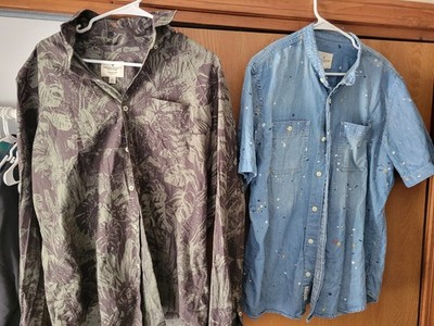 Two American Eagle men's BOTTON Up shirts  Size L