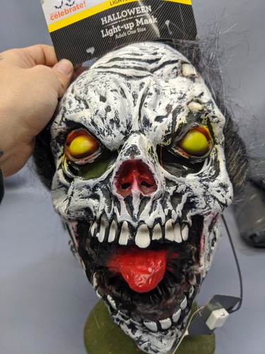 NWT Light Up Zombie Skull Unisex Mask. One Size Fits All. - Picture 4 of 9