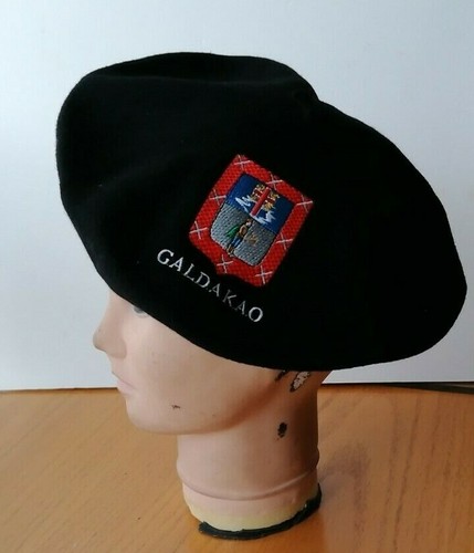 'Galdakao' Black Beret, Felt Wool, Red 