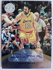 2012/13 Panini TOTALLY CERTIFIED Vlade Divac TOTALLY SIGNATURES Gold AUTO 2/10