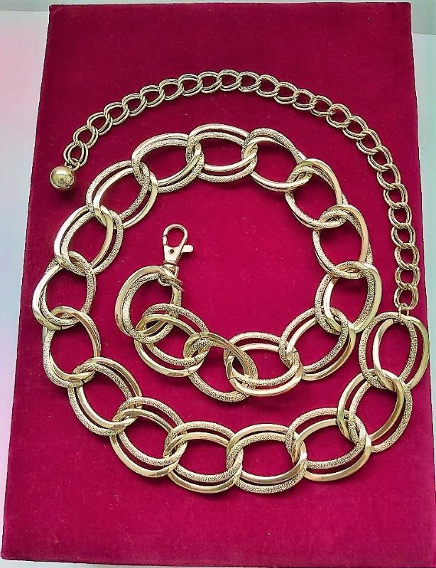 NWOT Gorgeous Gold-Plated Metal Dressing/Evening Belt, Size 