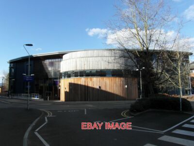 PHOTO  READING UNIVERSITY ROUND BUILDING