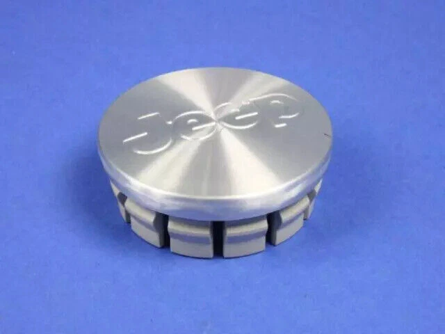 Tapa central de rueda plateada genuina Mopar 2002-2008 Jeep Grand Cherokee 52059522AB Foto 2 de 4