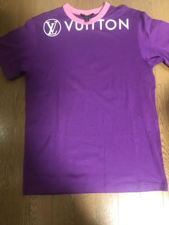 LOUIS VUITTON T-SHIRT - Size M