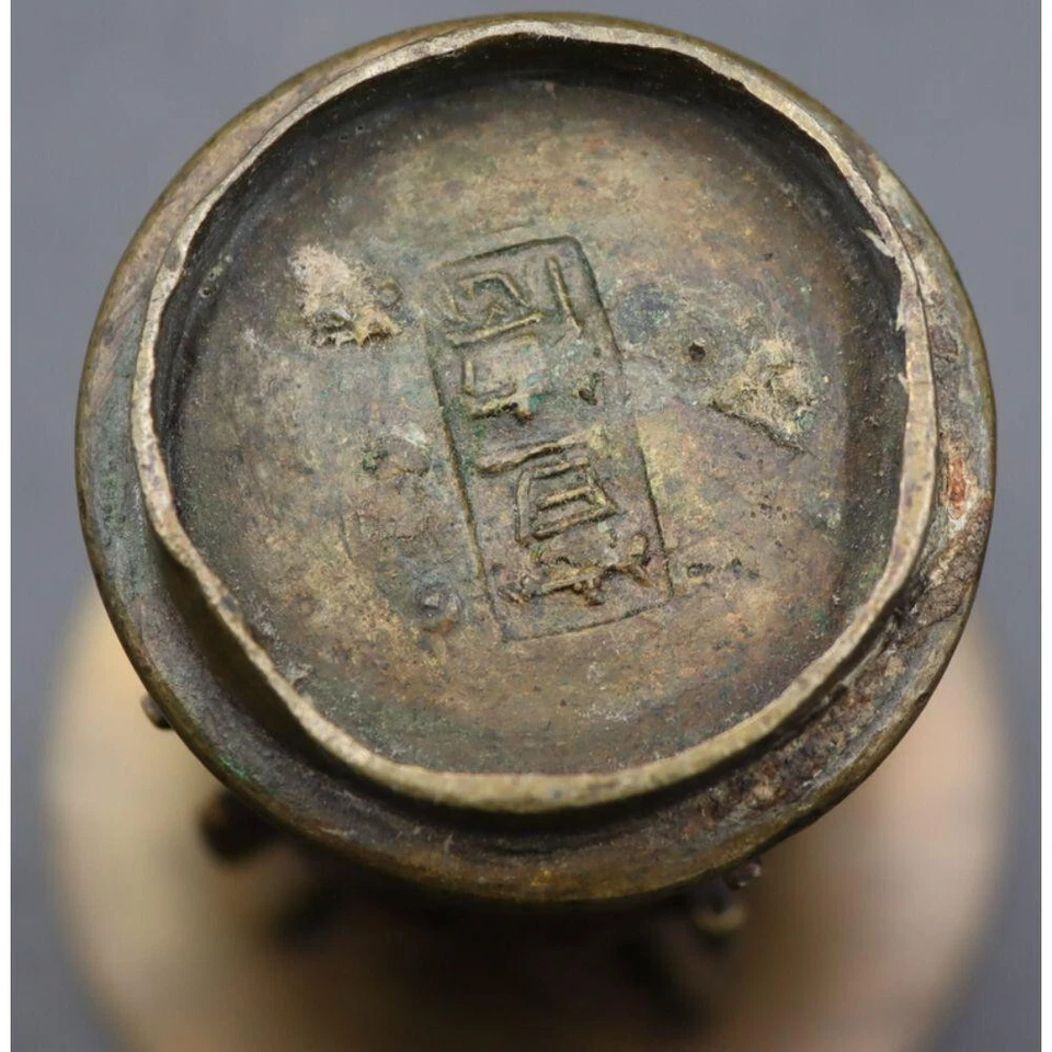 ⭕️ Jarrón de bronce estilo arcaico chino del siglo XIX, raro vaso en forma de Gu Foto 2 de 4